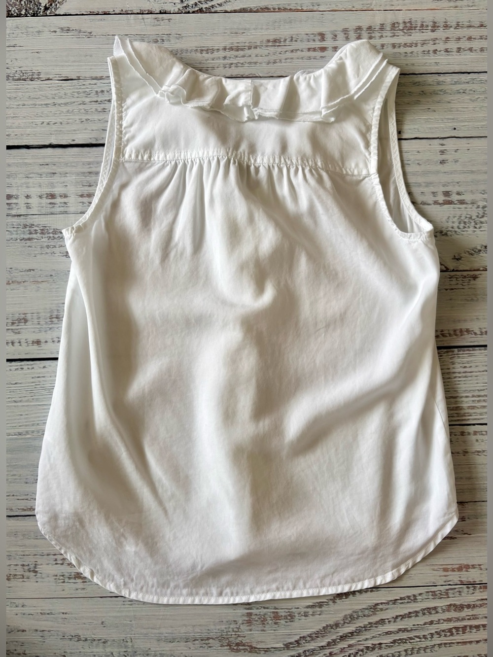 KUT from the Kloth White Ruffle Front Lyocell Sleeveless Top NWT XS - Picture 3 of 9